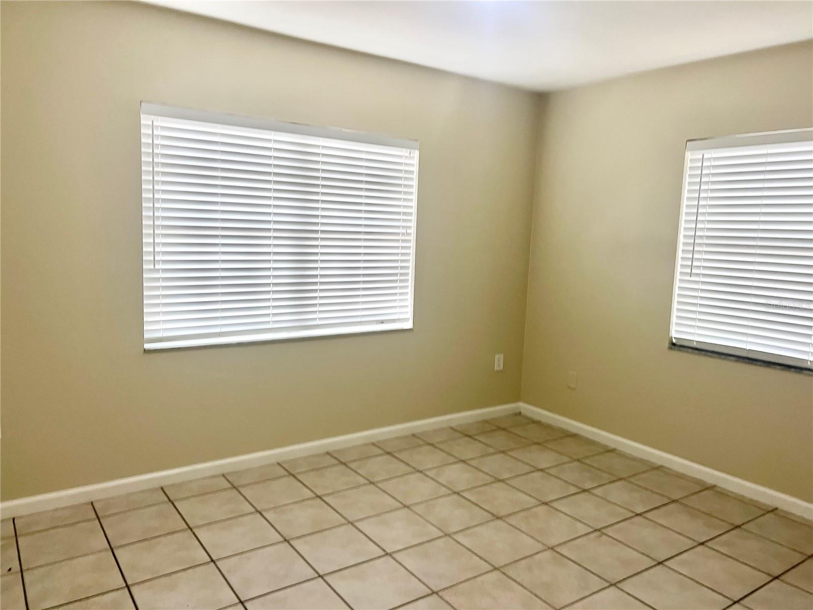 3110 W IVY ST — photo 20
