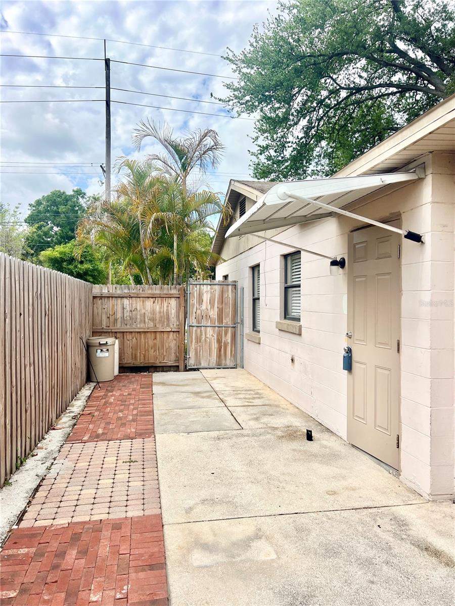 3110 W IVY ST — photo 7