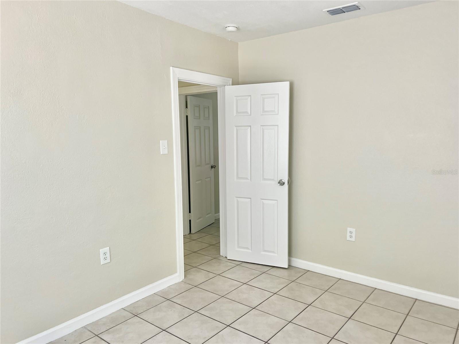 3110 W IVY ST — photo 21
