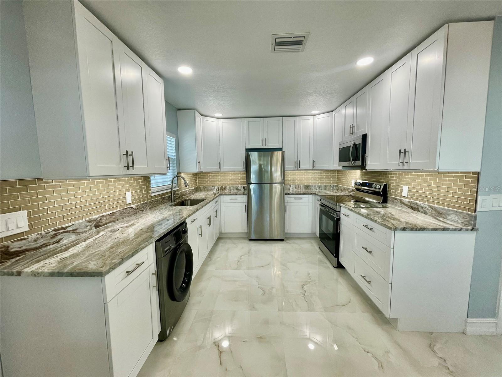 8503 WOODWICK CT — photo 19