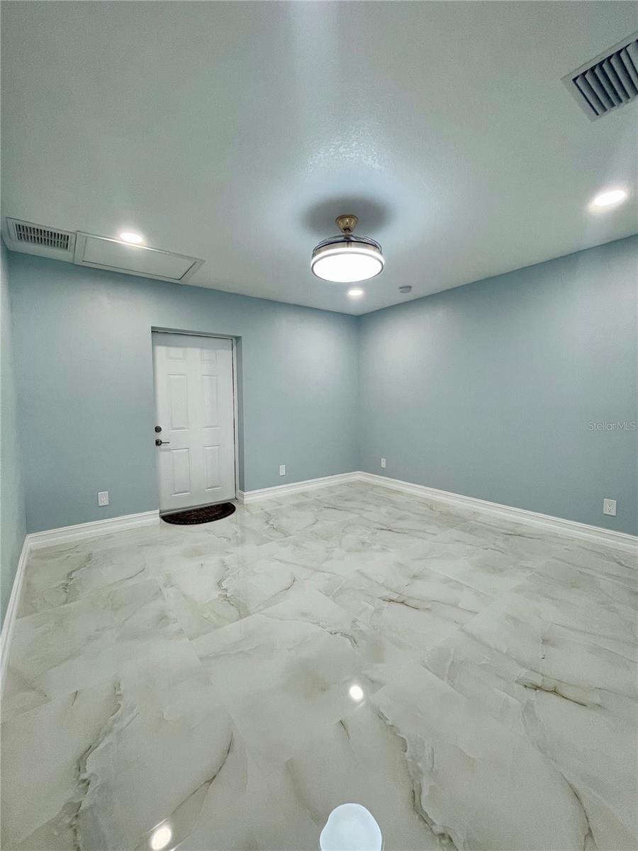 8503 WOODWICK CT — photo 23