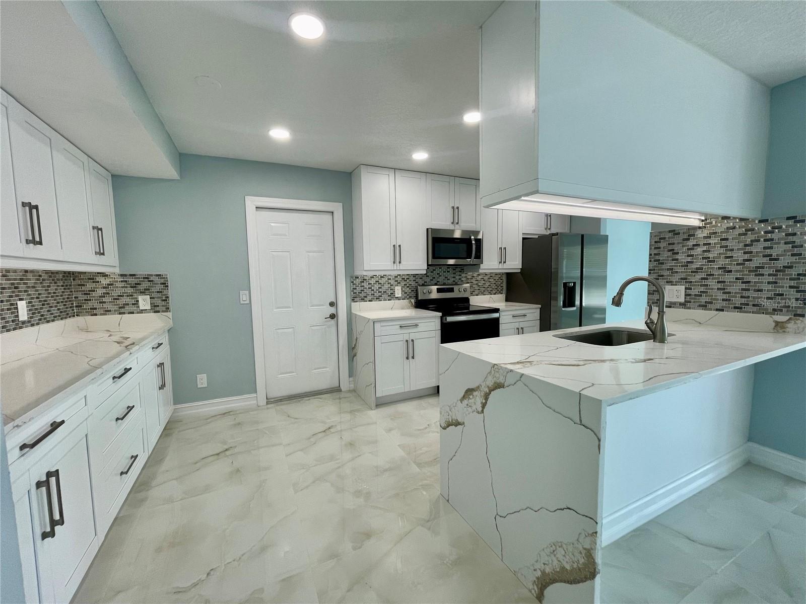 8503 WOODWICK CT — photo 6