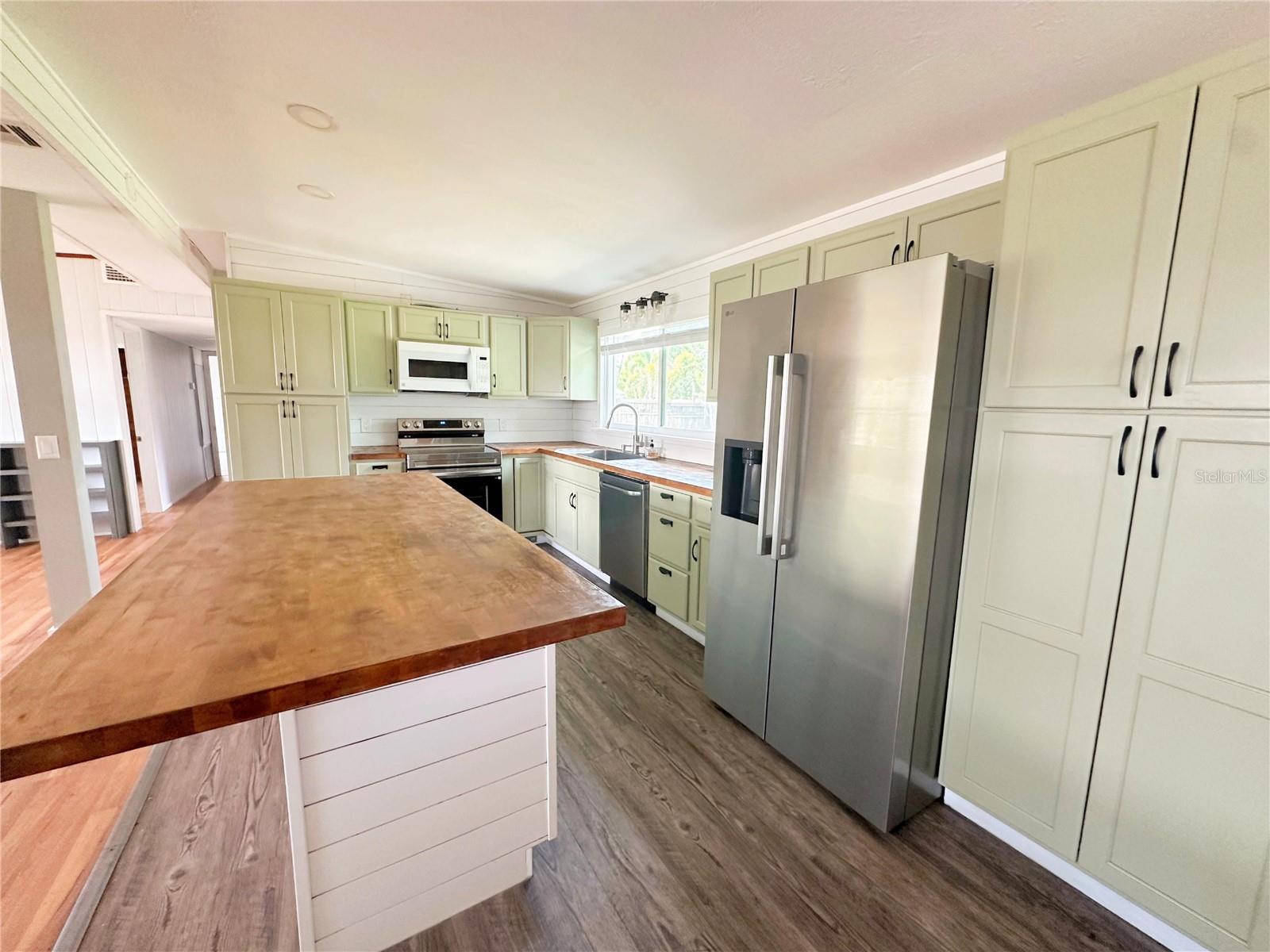4722 HARRIS AVE — photo 3