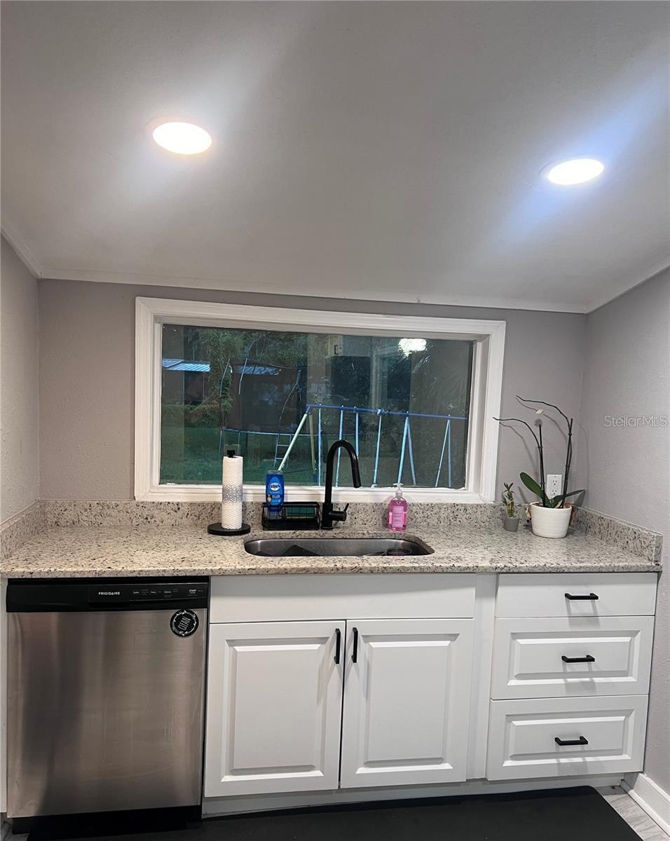 1635 PARTRIDGE BLVD — photo 14