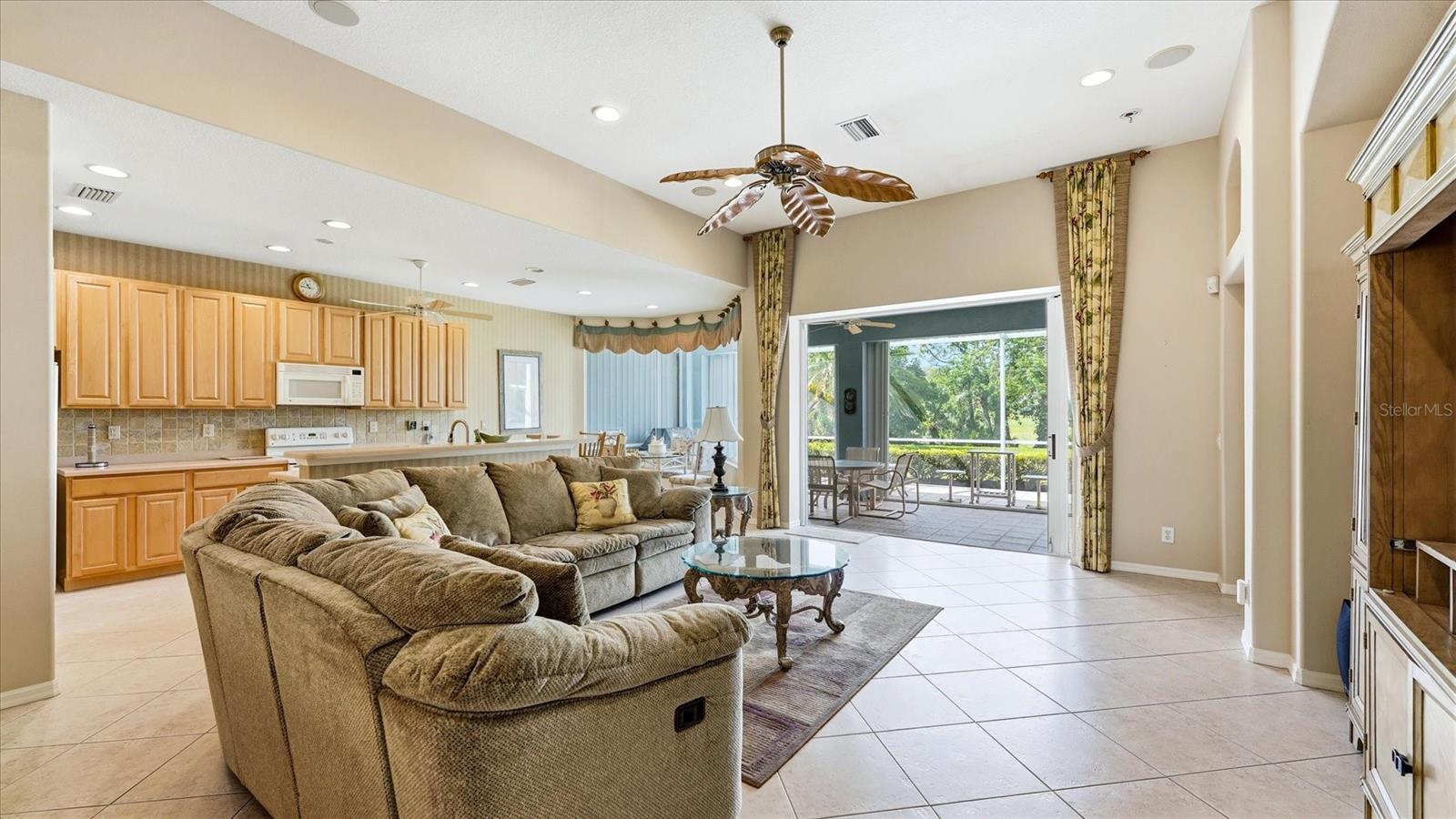 5704 WHITE JASMINE WAY — photo 10