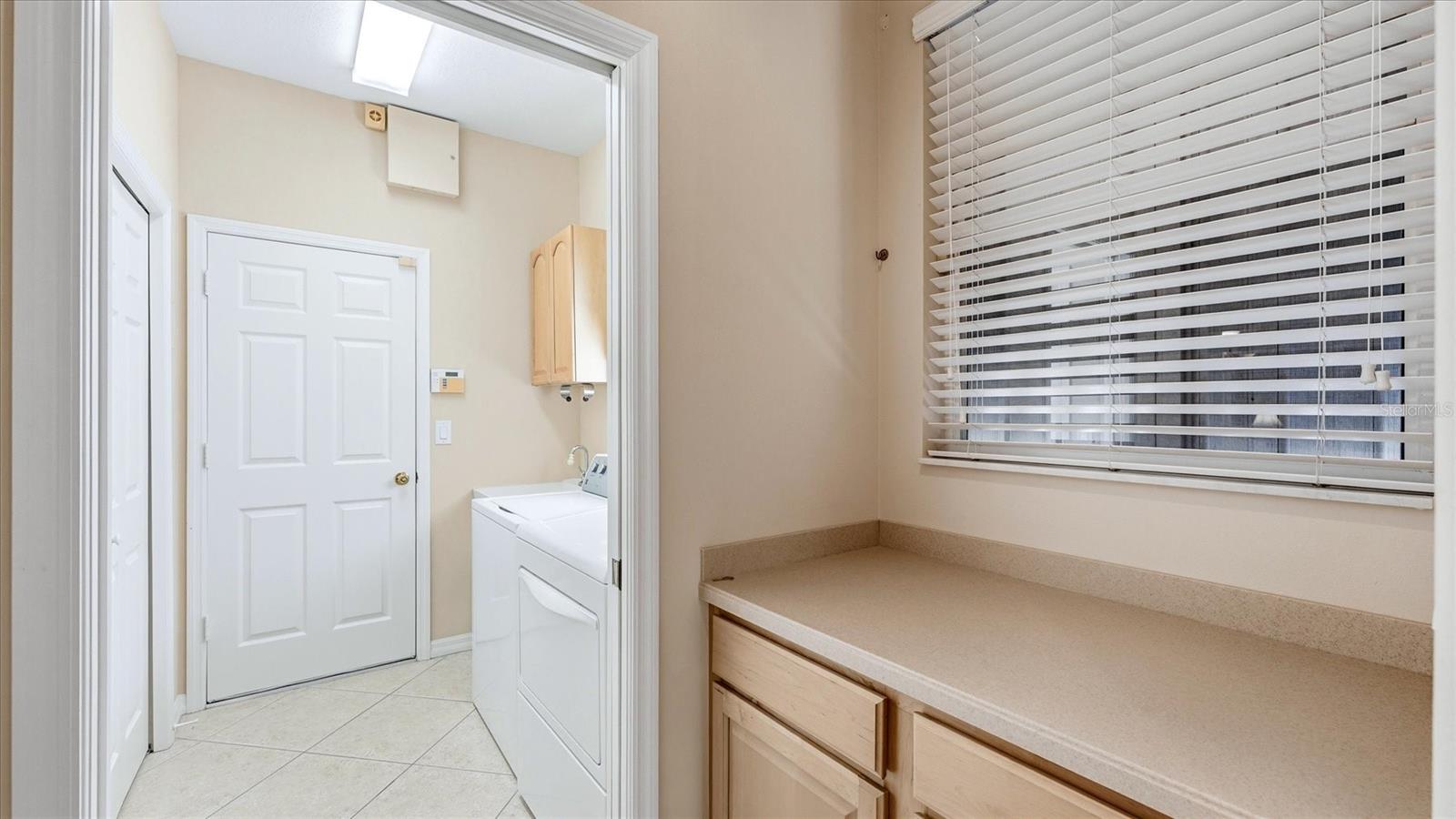 5704 WHITE JASMINE WAY — photo 33