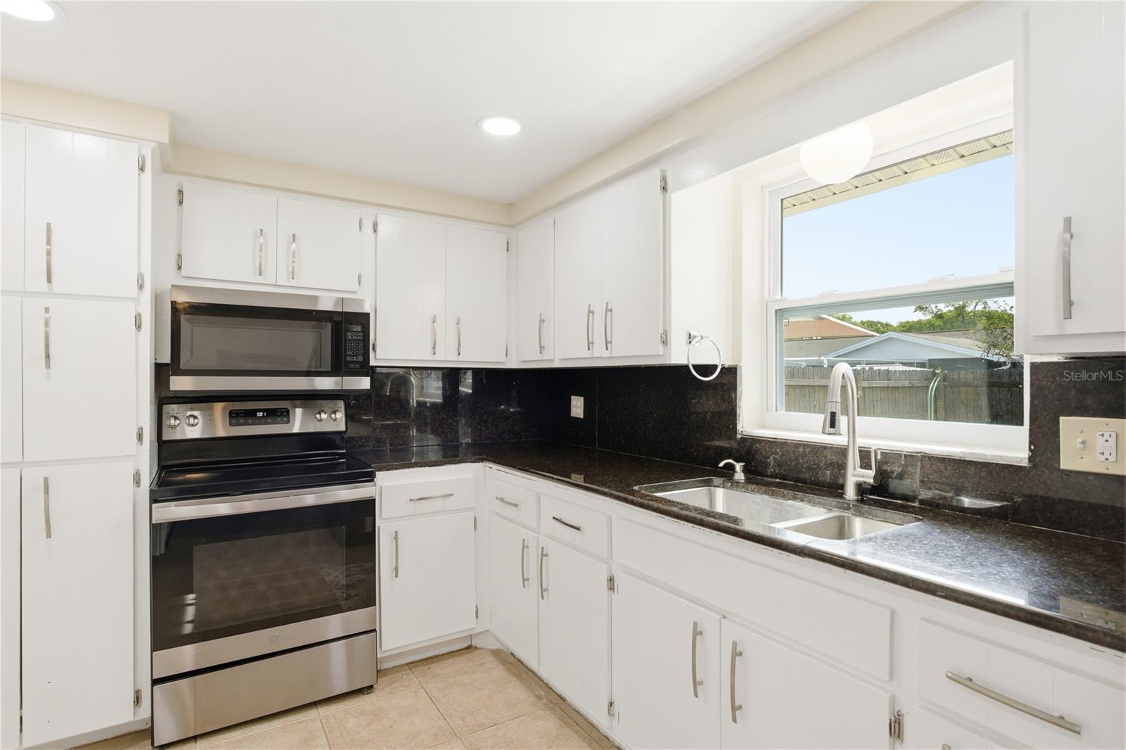 11205 GLOVER RD — photo 16