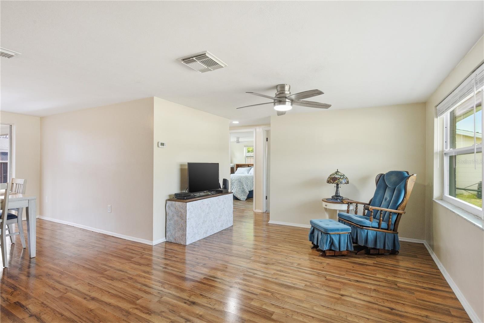 11205 GLOVER RD — photo 9