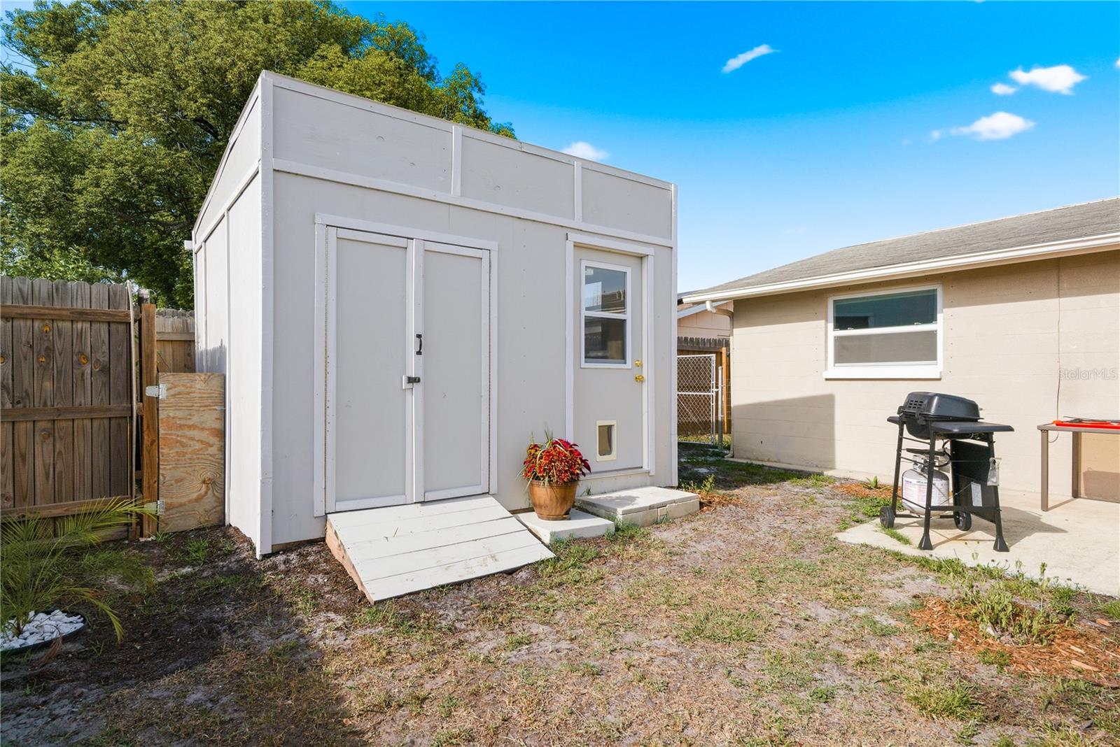 11205 GLOVER RD — photo 35