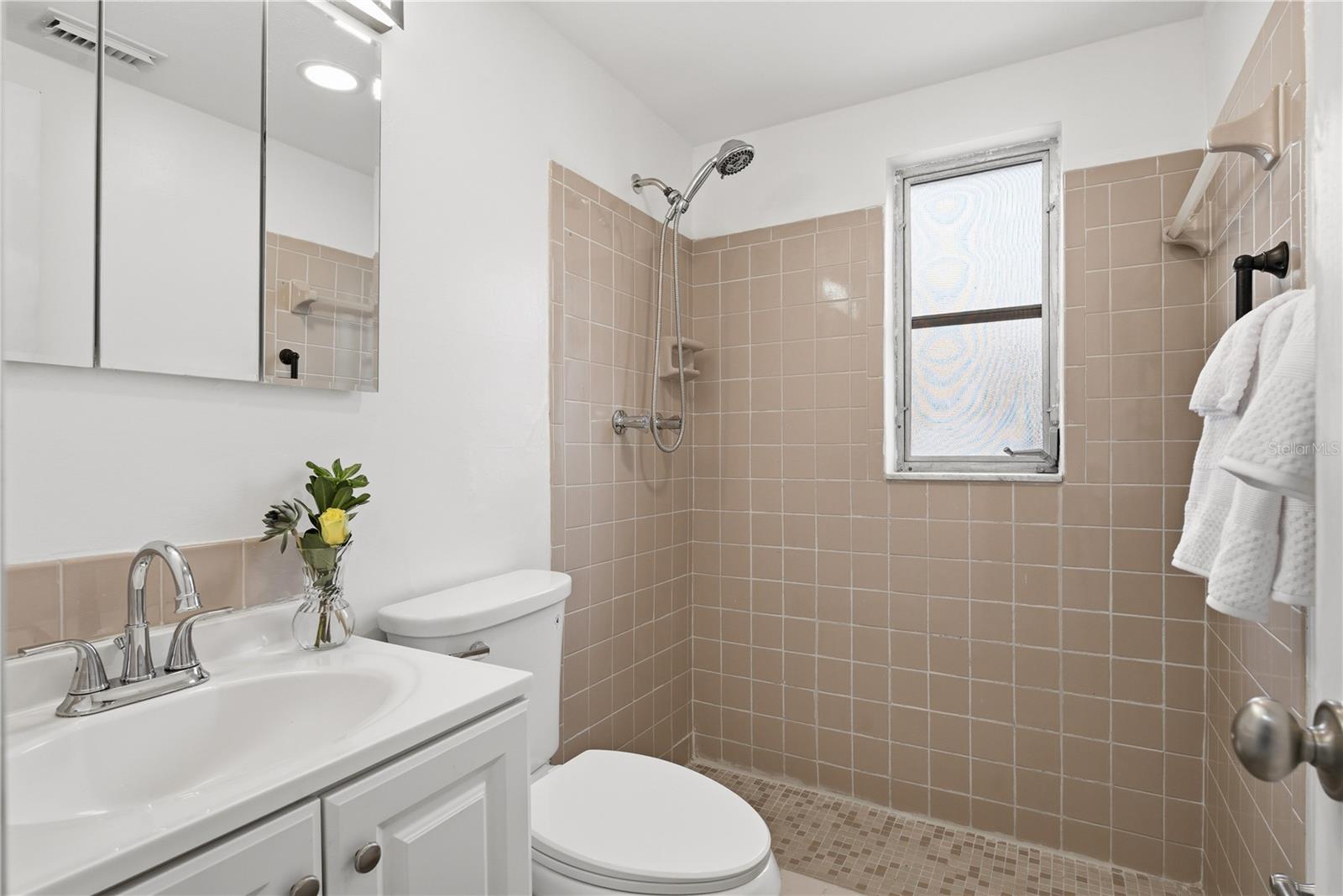 11205 GLOVER RD — photo 25