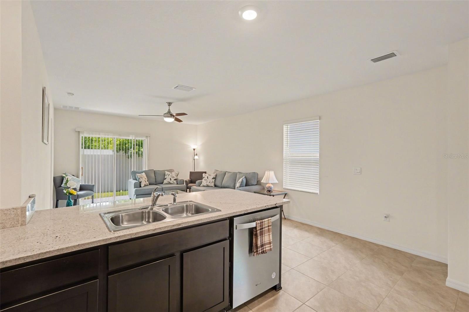 3296 SUNCOAST PLAINS DR — photo 11
