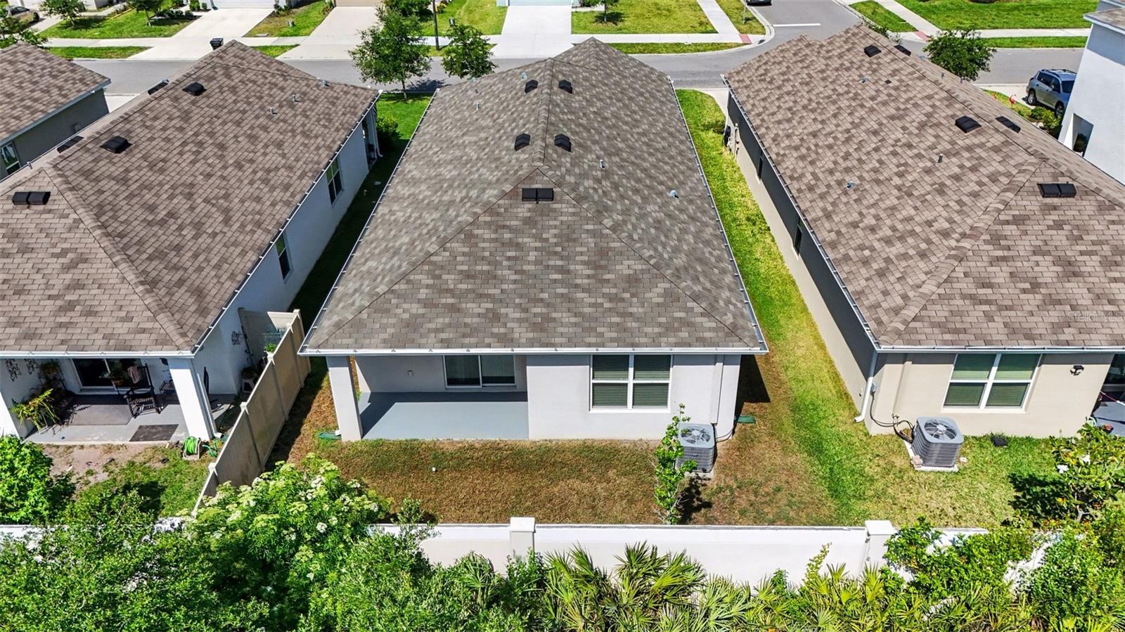 3296 SUNCOAST PLAINS DR — photo 38