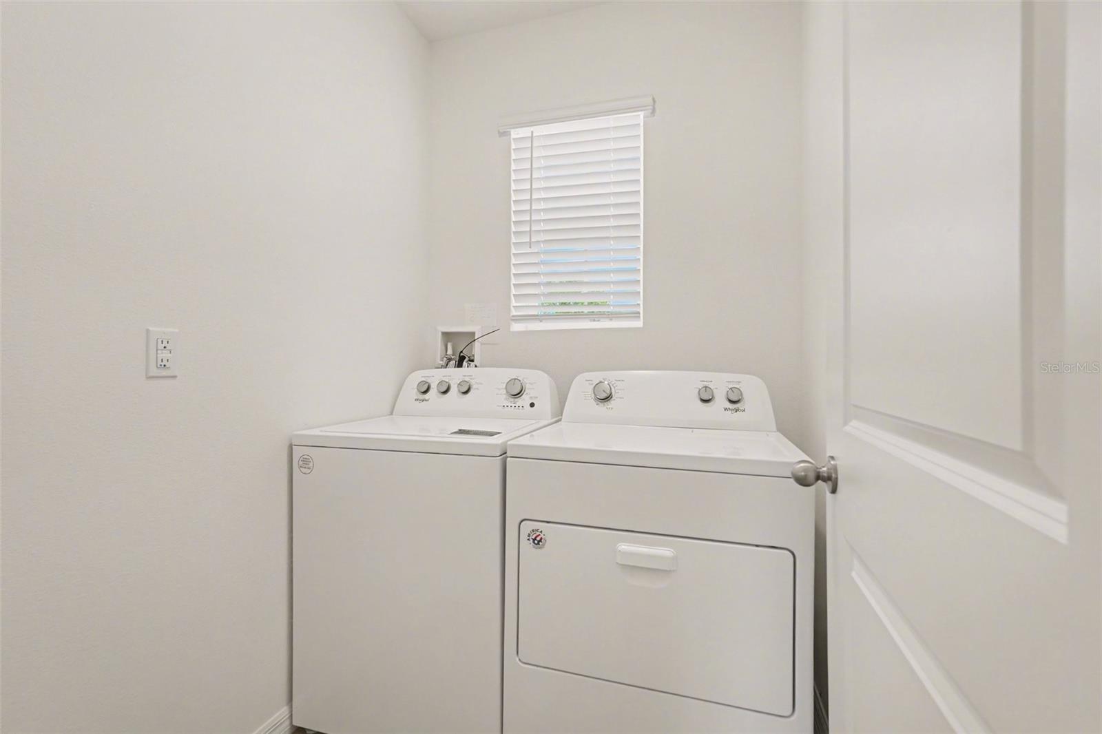 3296 SUNCOAST PLAINS DR — photo 26