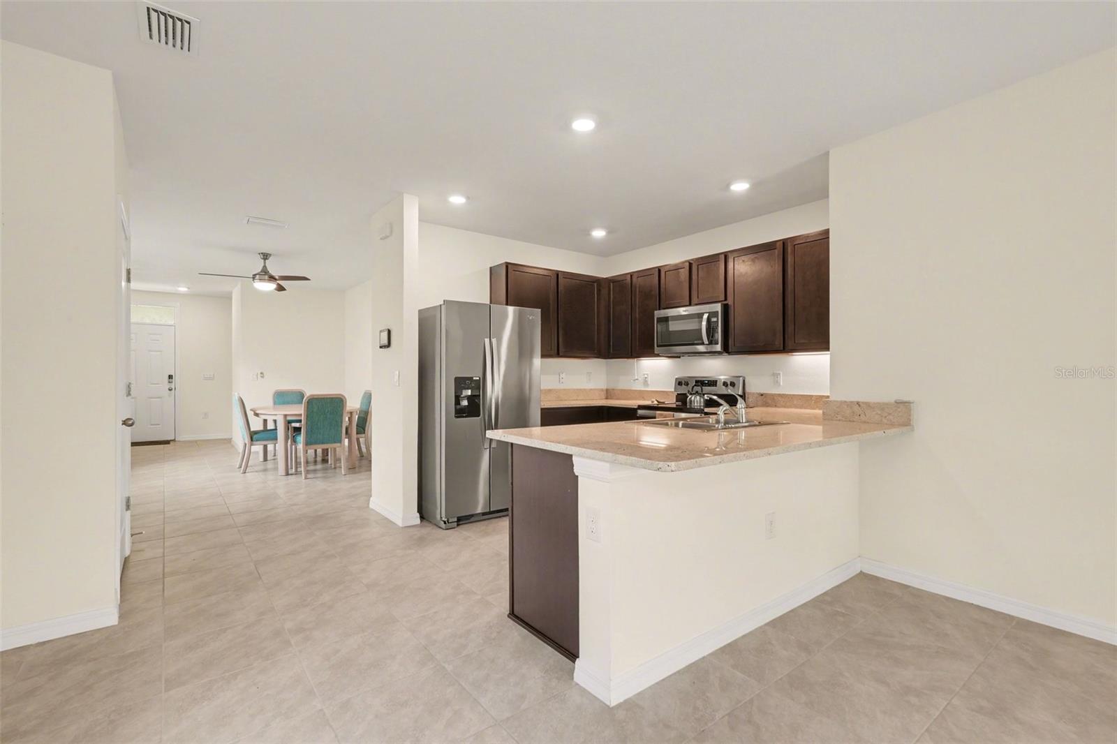 3296 SUNCOAST PLAINS DR — photo 12