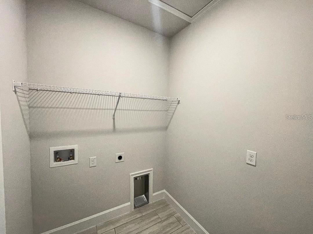 9351 HIGHLAND HILLS DR ST — photo 13
