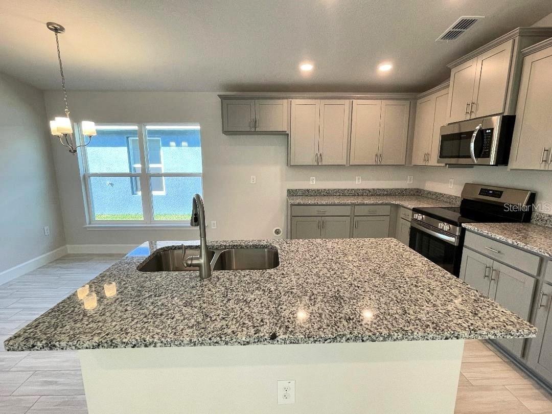 9351 HIGHLAND HILLS DR ST — photo 11