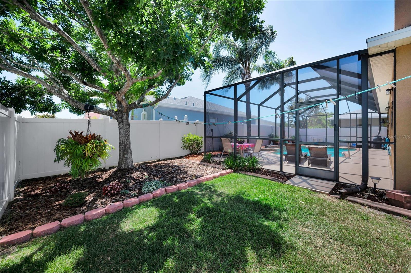 8202 WILD OAKS CIR — photo 50
