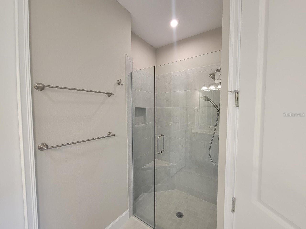 5331 RUSHMERE CT — photo 10