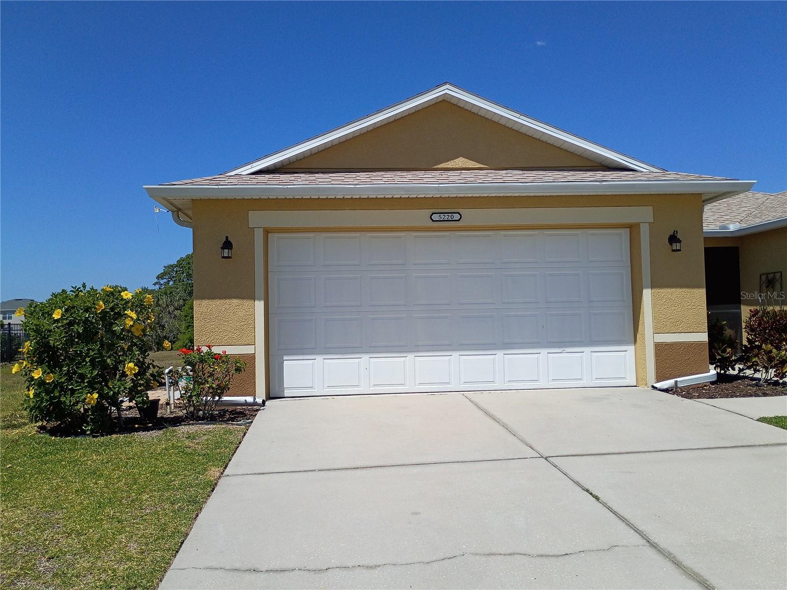 5220 BUTTERFLY SHELL DR — photo 2