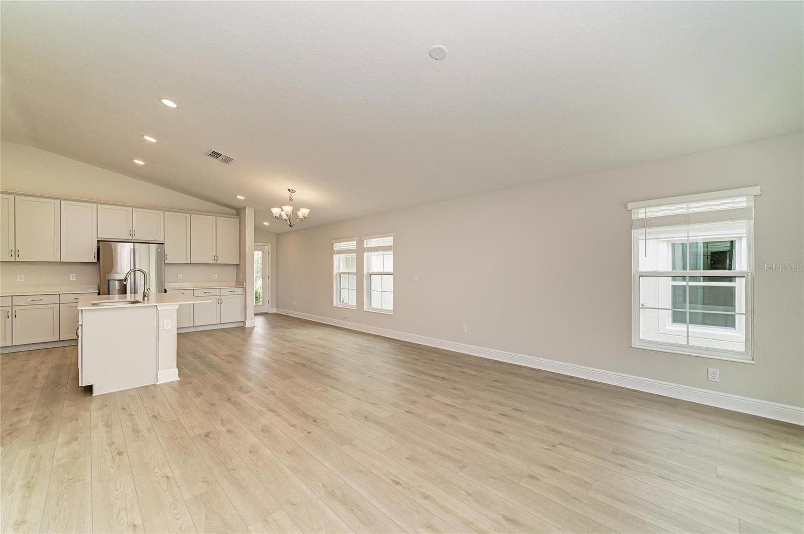 12365 OAK  HILL WAY — photo 19