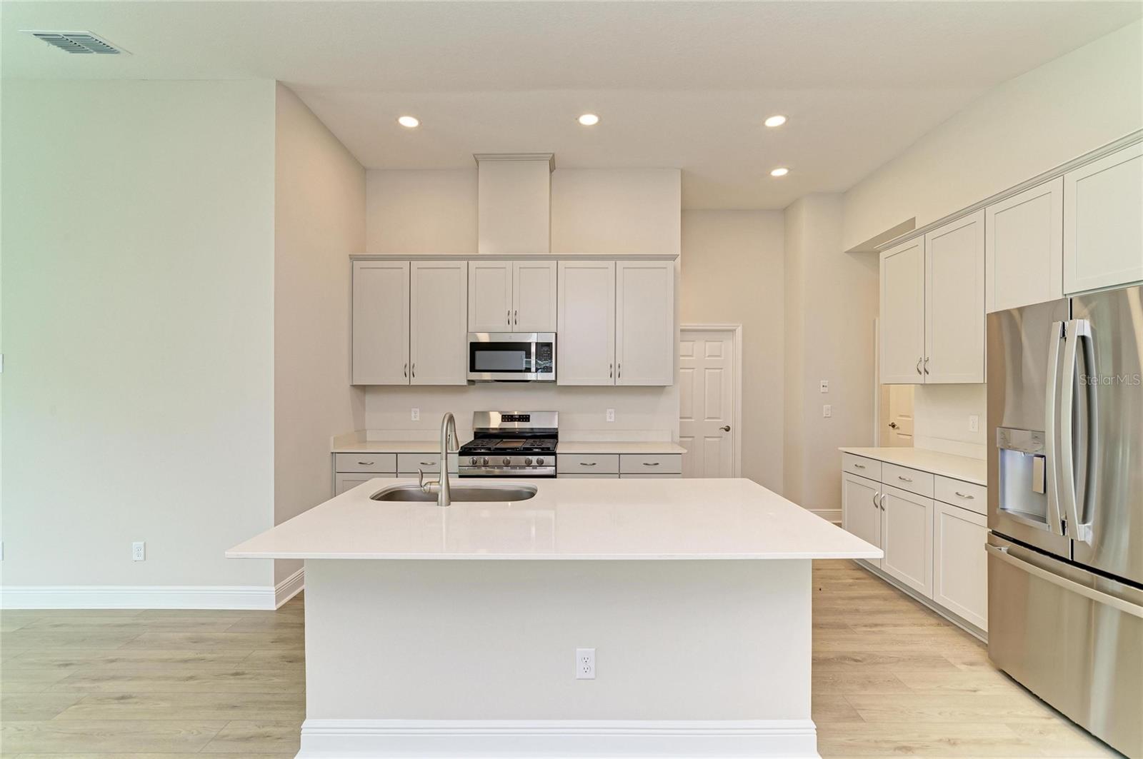 12365 OAK  HILL WAY — photo 13