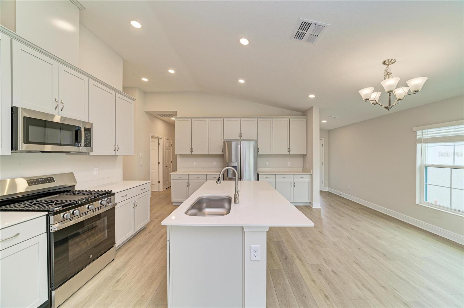 12365 OAK  HILL WAY — photo 14