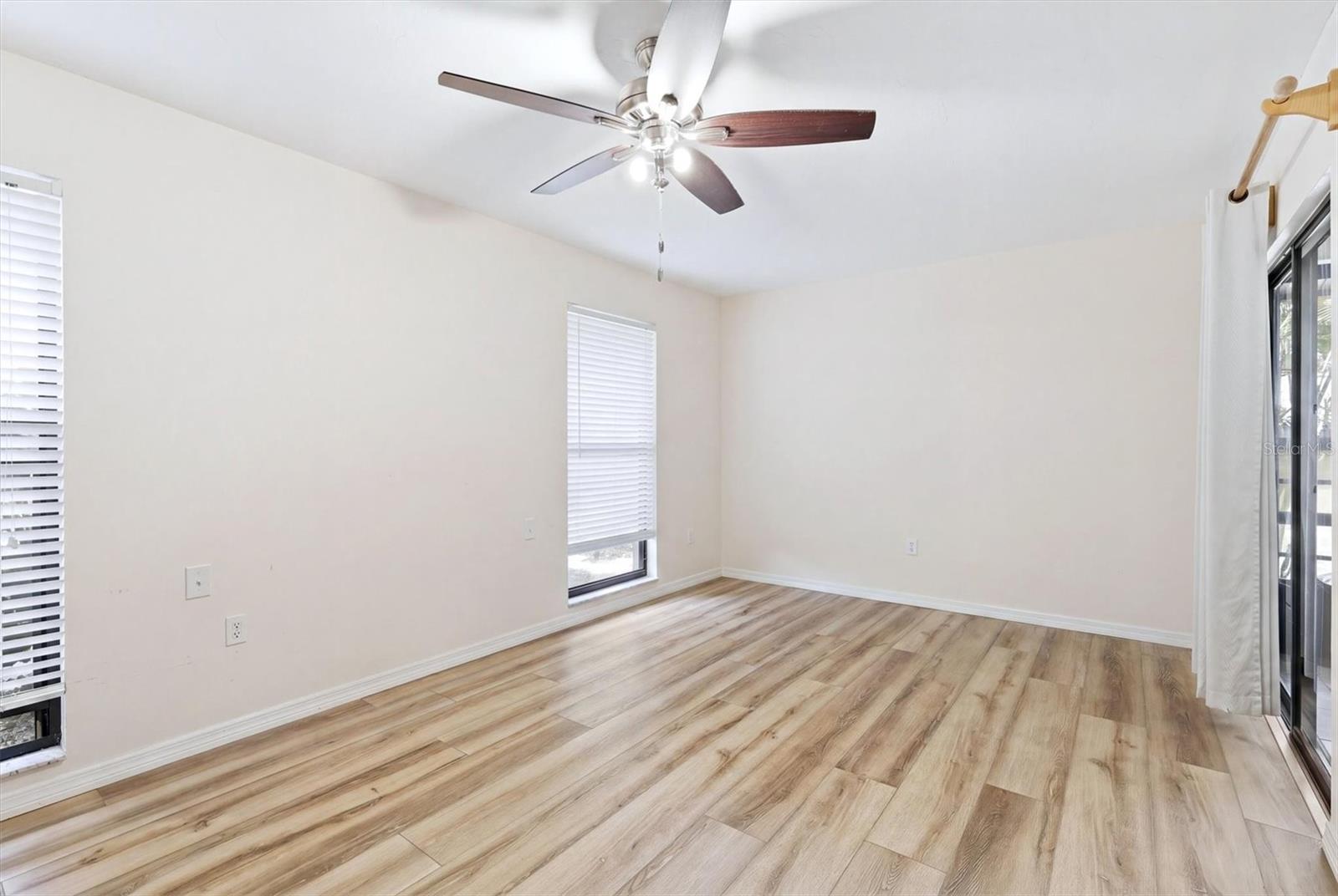4793 OAK FOREST DR W #46 — photo 14