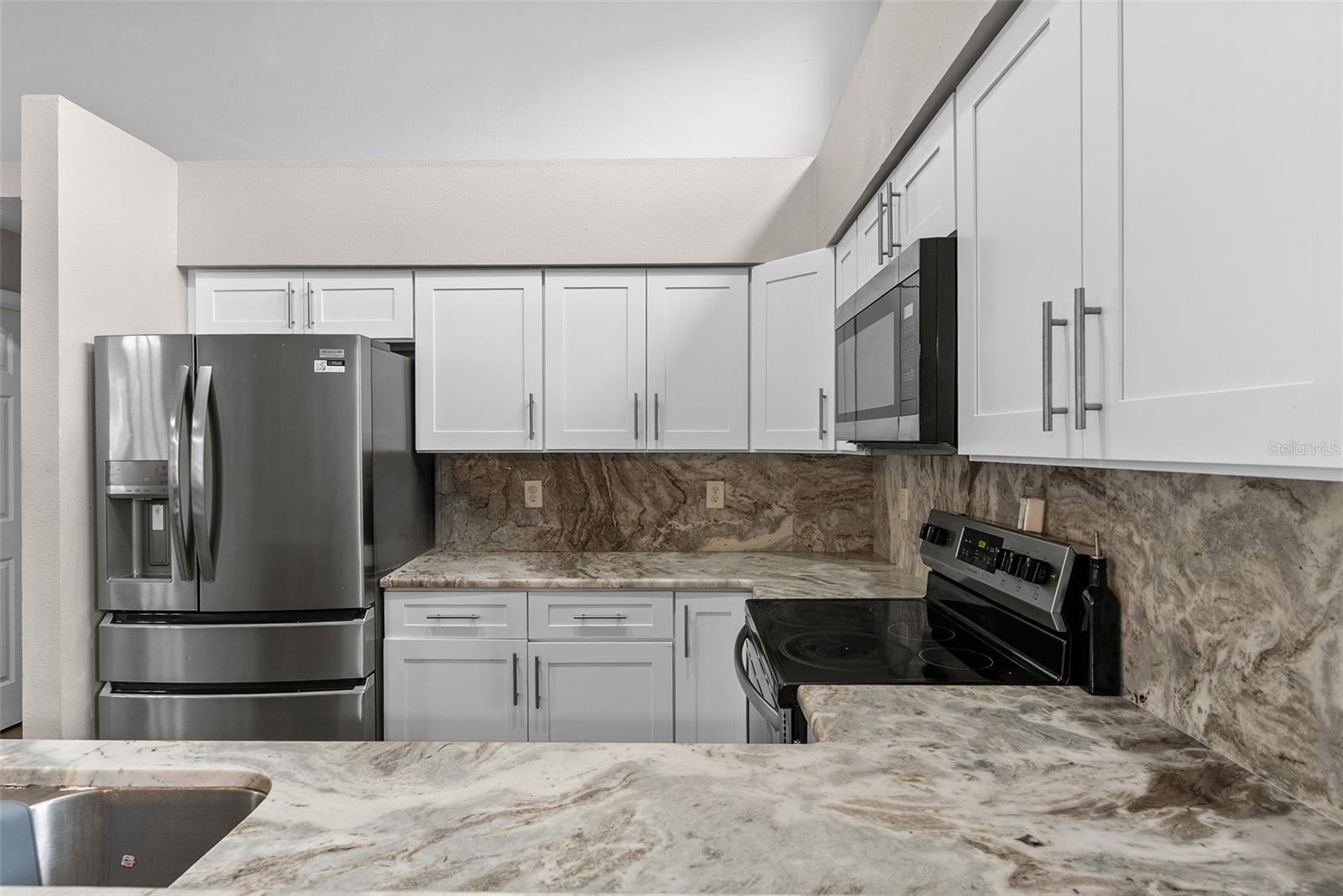 12106 SHADY FOREST DR — photo 6