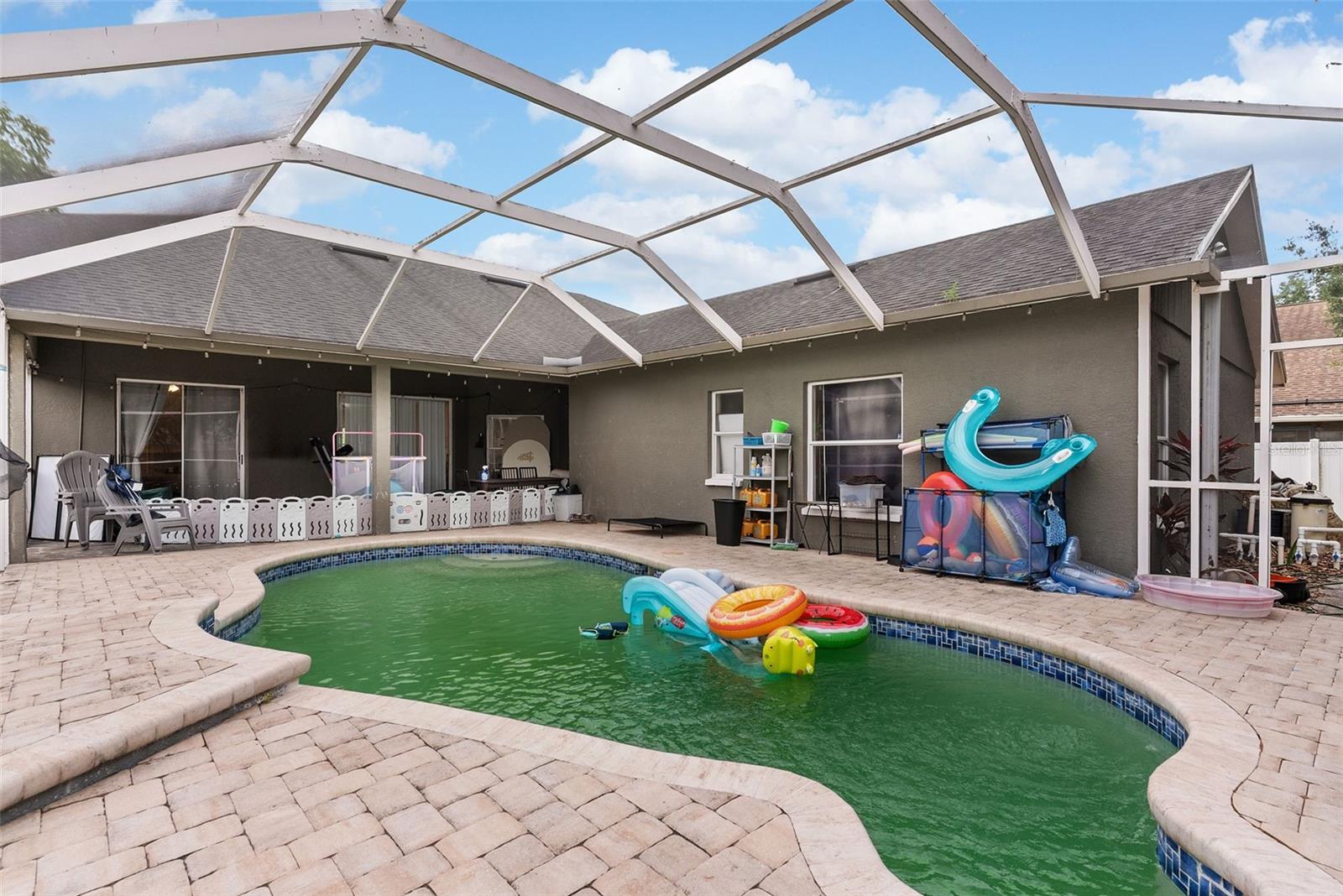12106 SHADY FOREST DR — photo 18