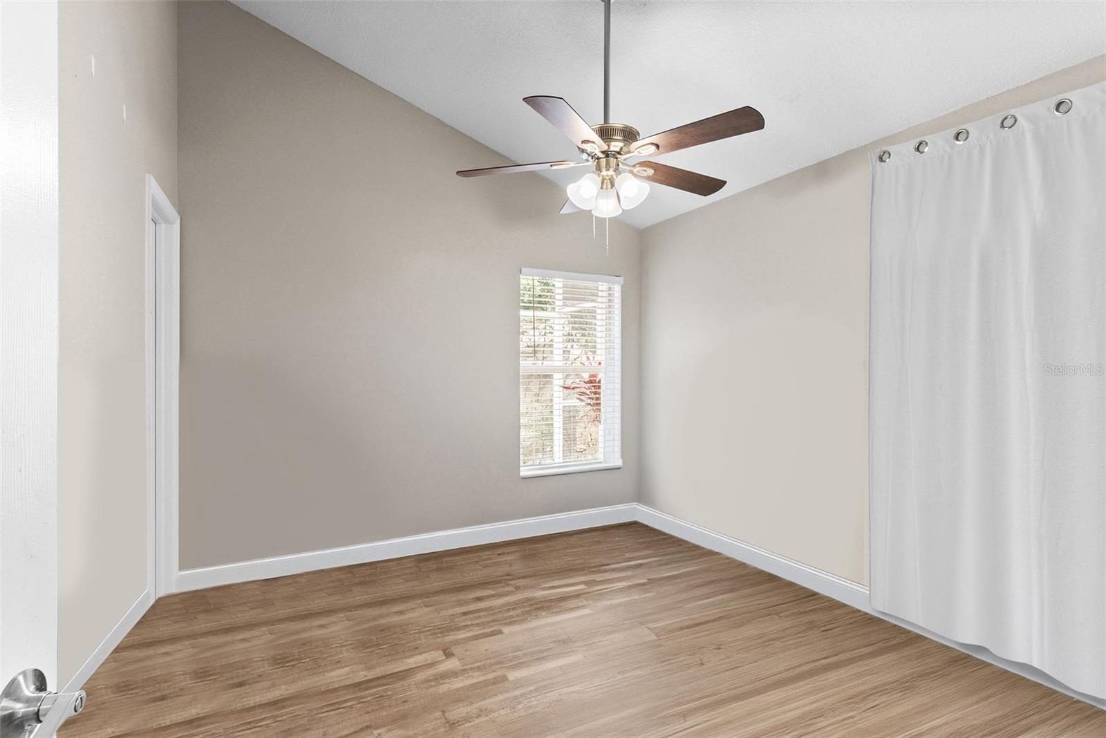 12106 SHADY FOREST DR — photo 12