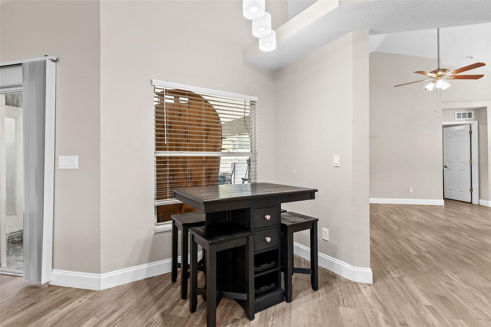 12106 SHADY FOREST DR — photo 8