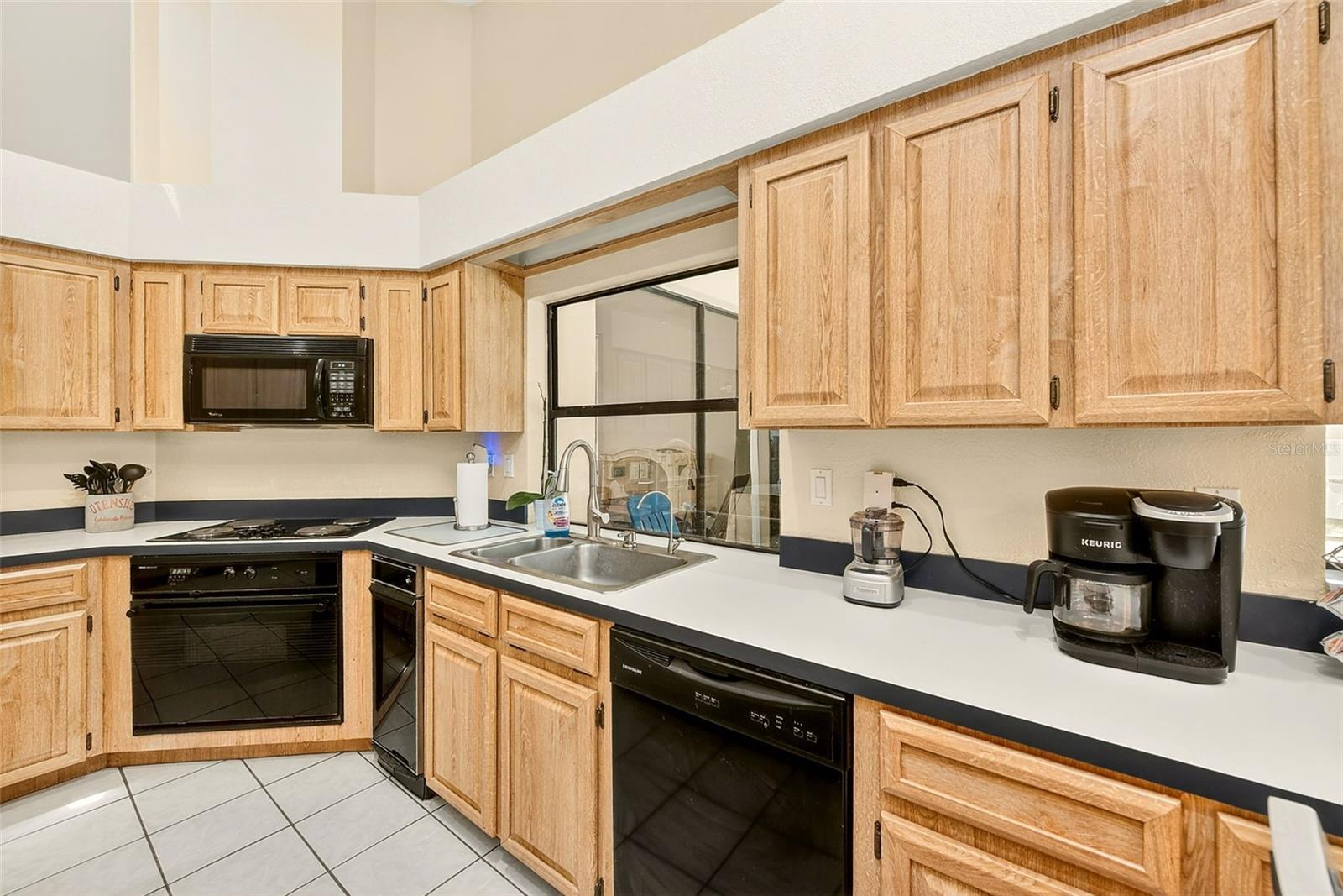 9757 HERMOSILLO DR — photo 19