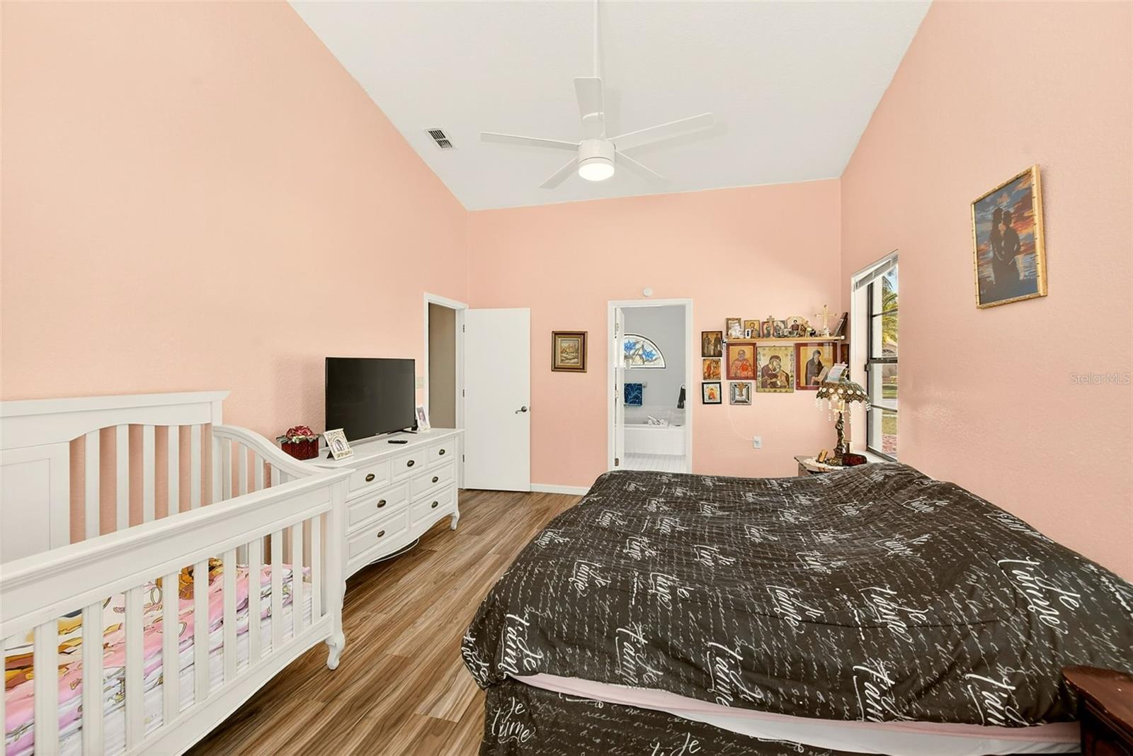 9757 HERMOSILLO DR — photo 27