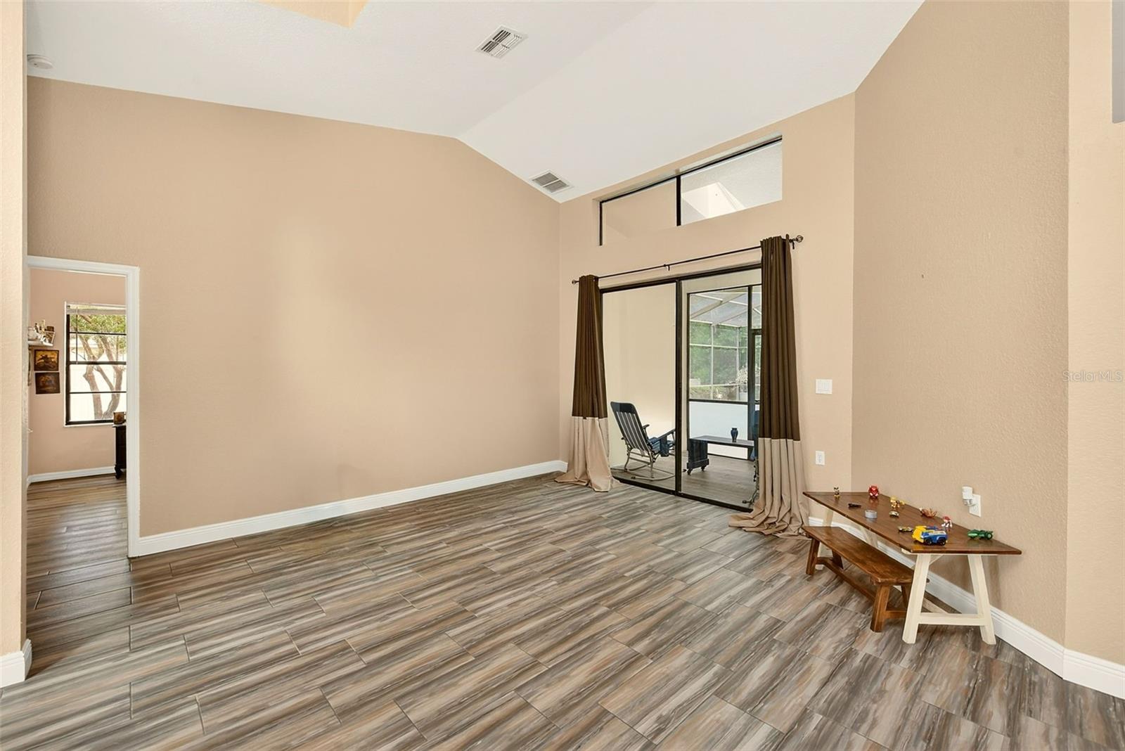 9757 HERMOSILLO DR — photo 5