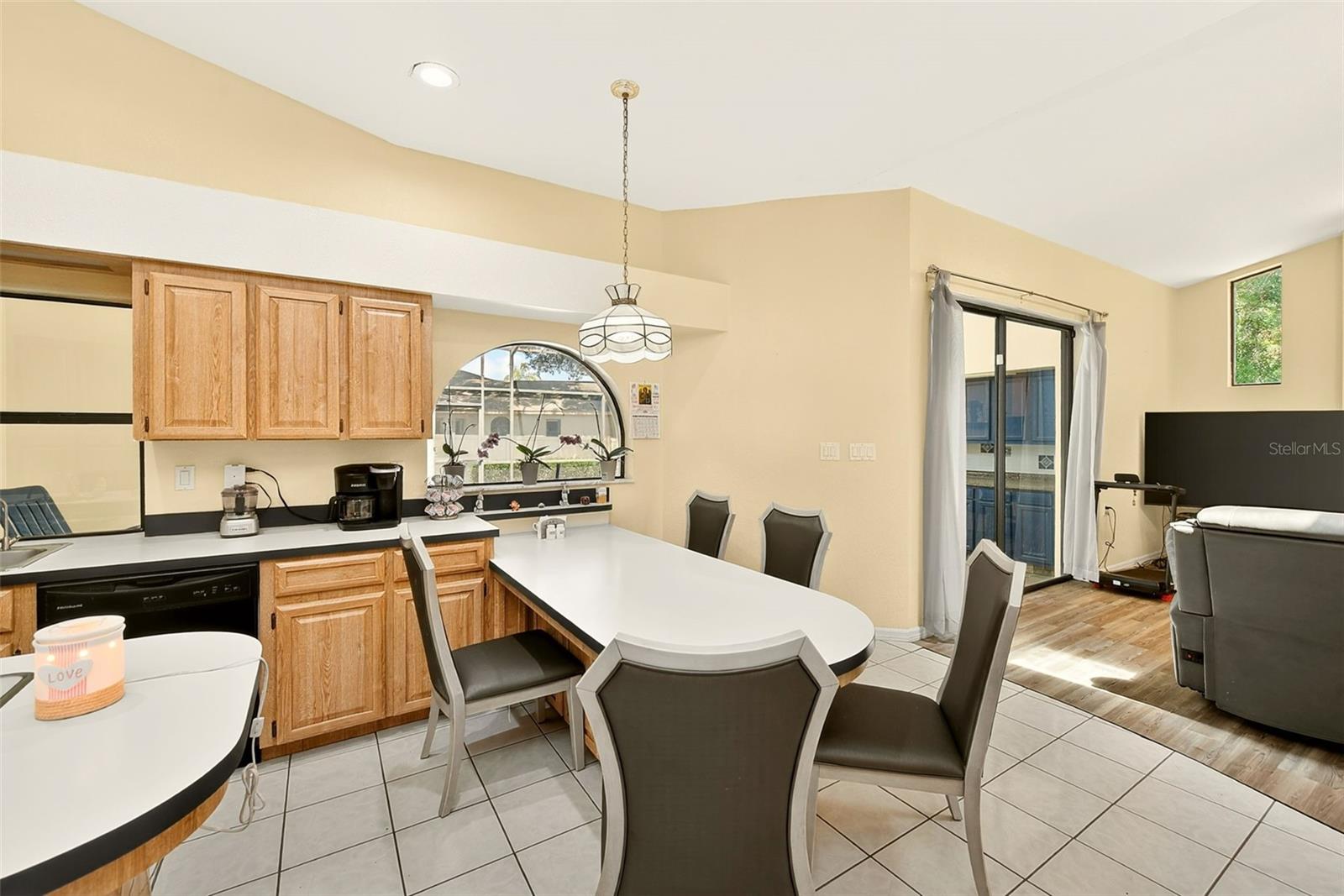 9757 HERMOSILLO DR — photo 13