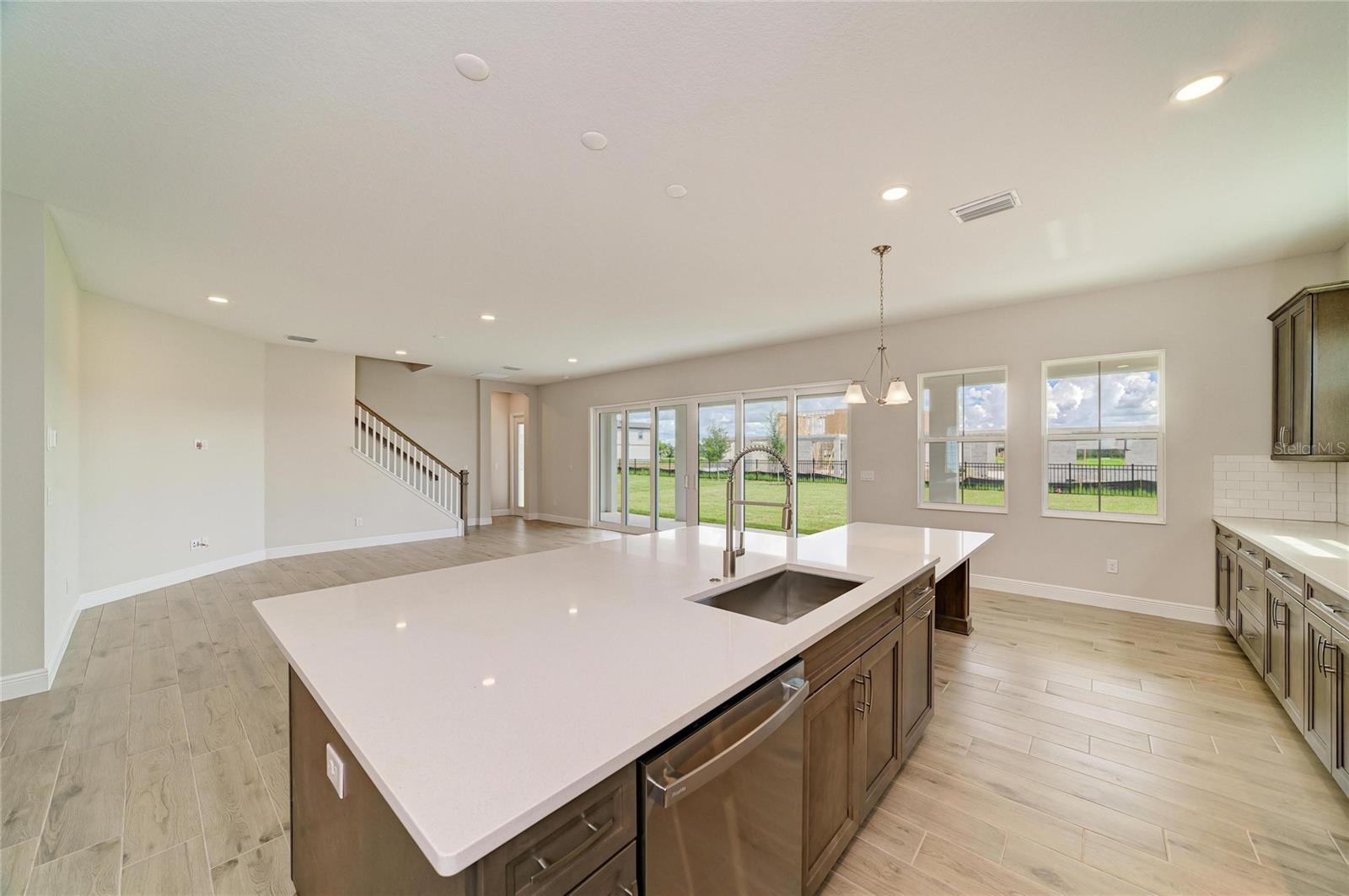 10316 LONGMEADOW AVE — photo 17
