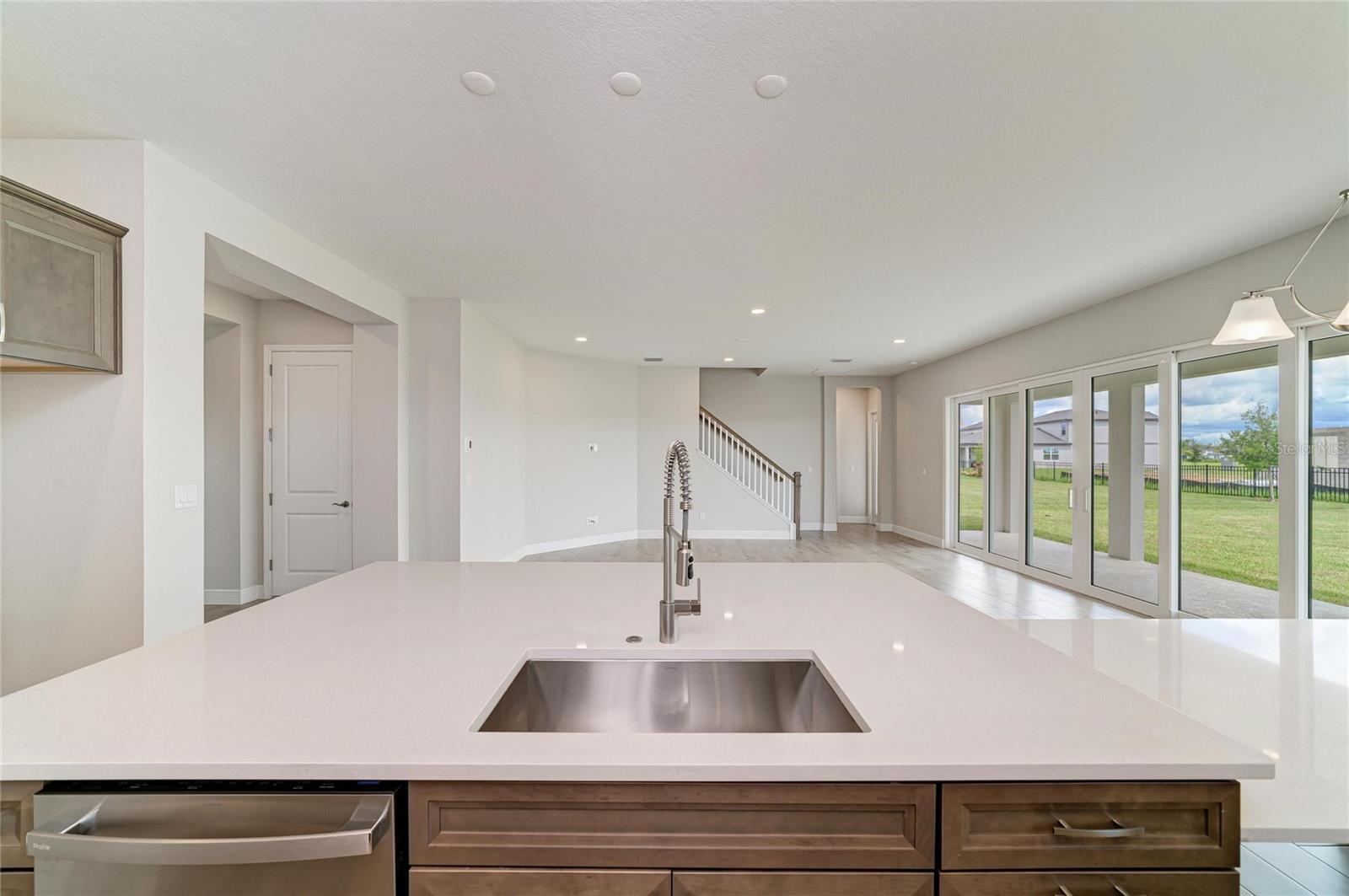 10316 LONGMEADOW AVE — photo 18