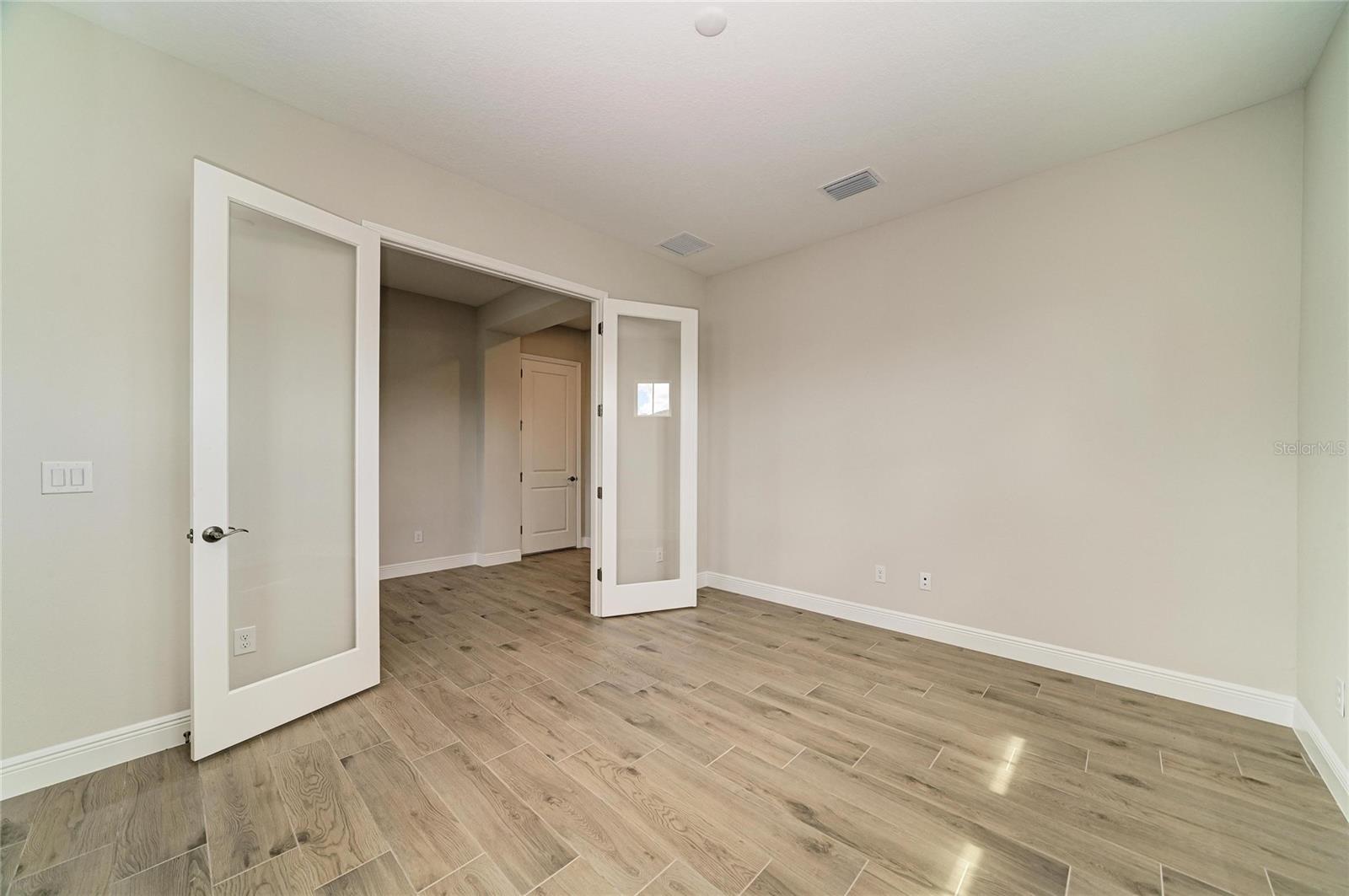 10316 LONGMEADOW AVE — photo 43