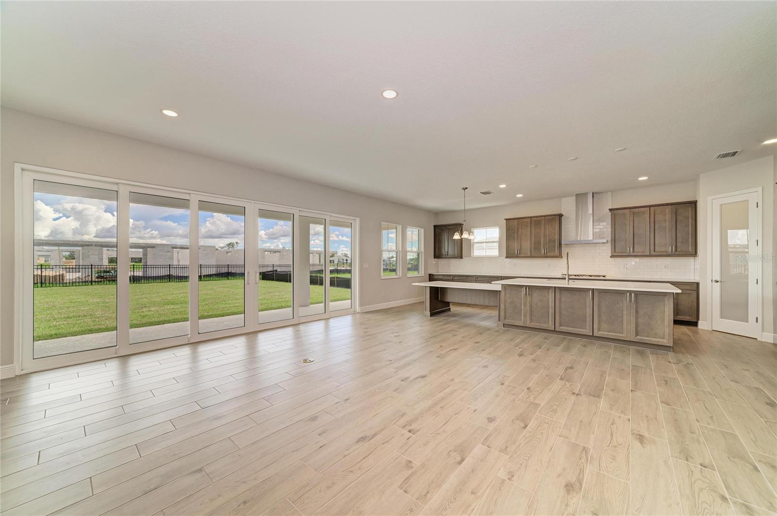 10316 LONGMEADOW AVE — photo 20
