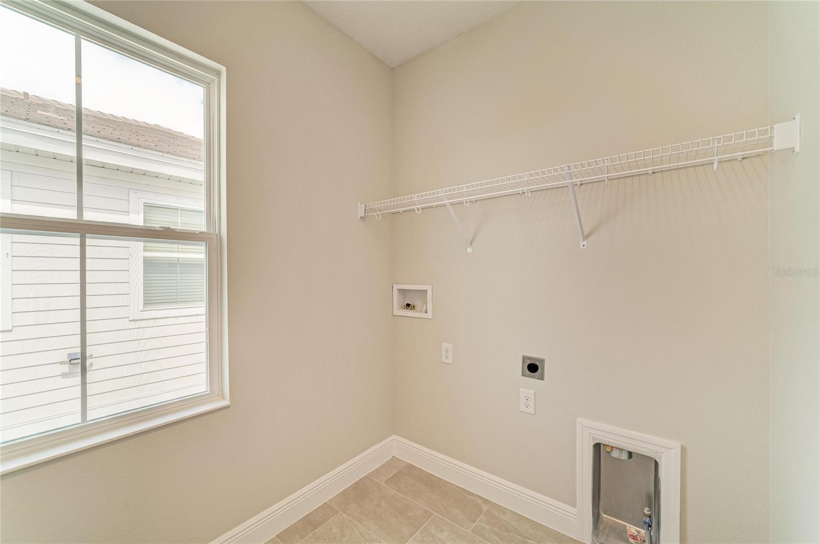 10316 LONGMEADOW AVE — photo 44