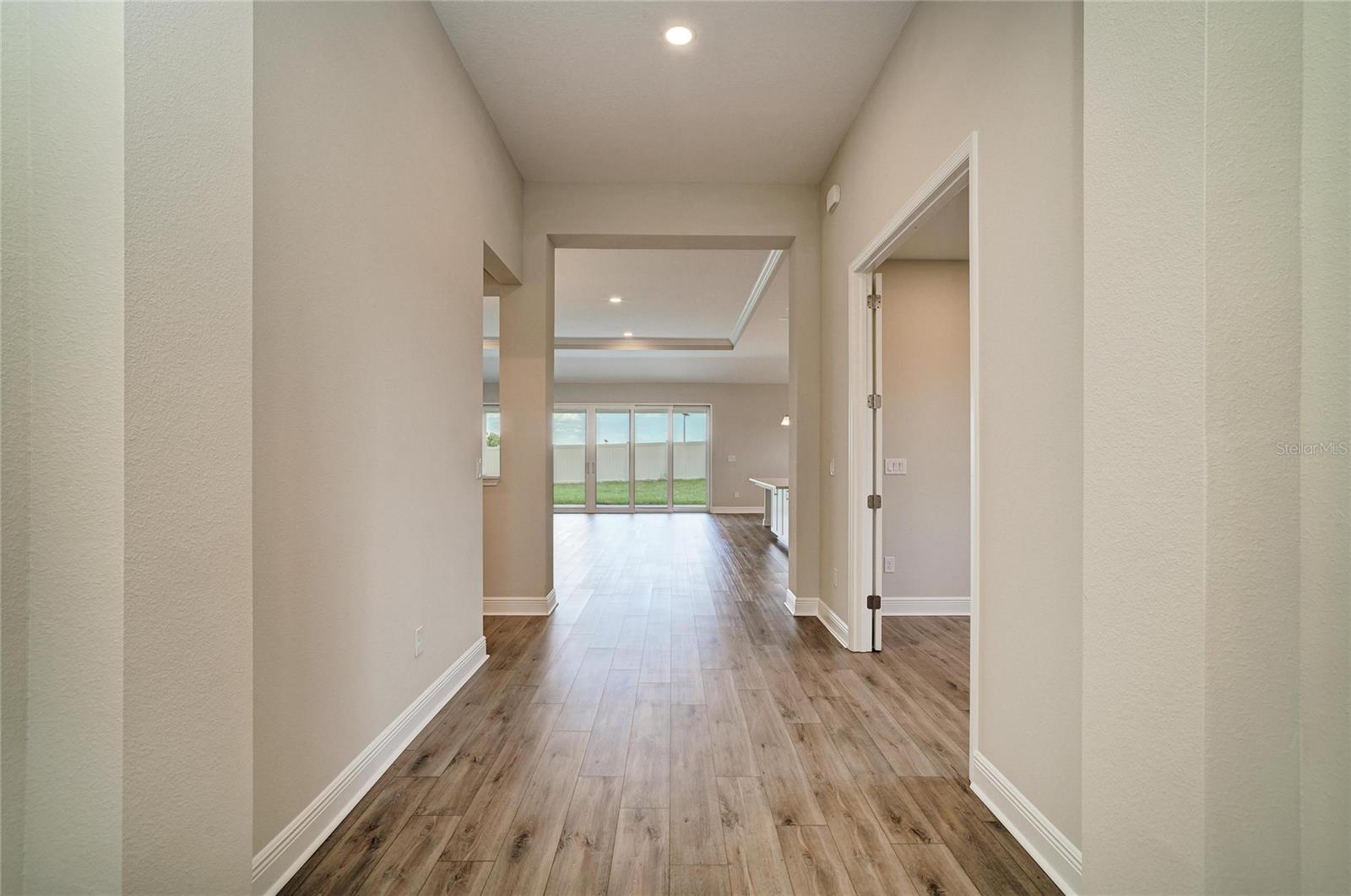 9806 LEAF GREEN LN — photo 10