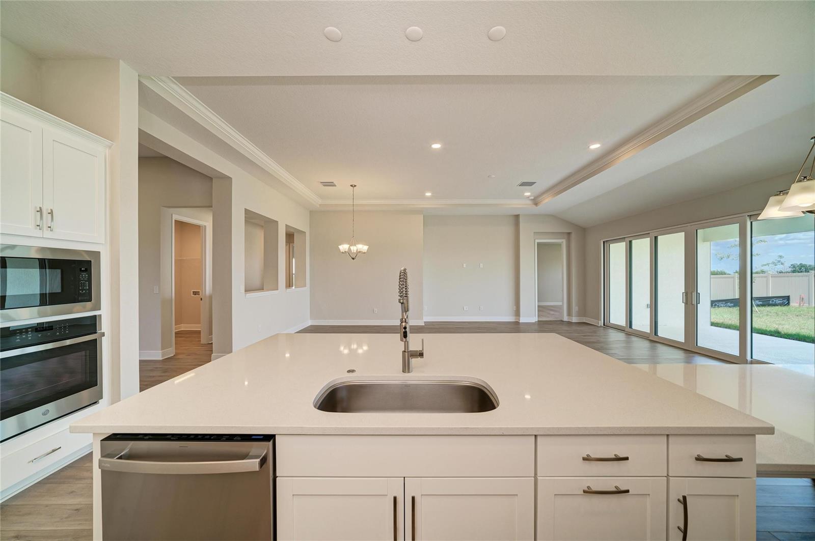 9806 LEAF GREEN LN — photo 17