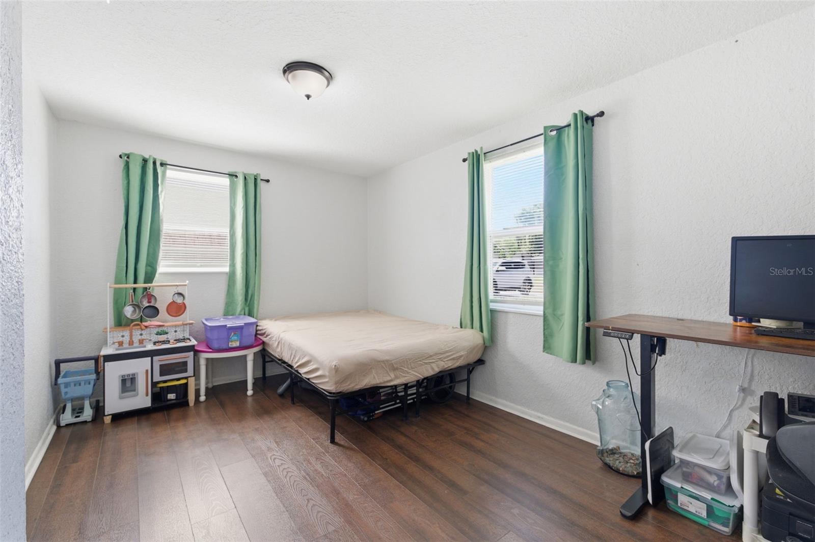 4327 BEACON SQUARE DR — photo 26