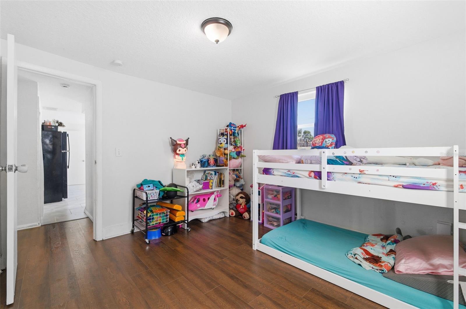 4327 BEACON SQUARE DR — photo 29
