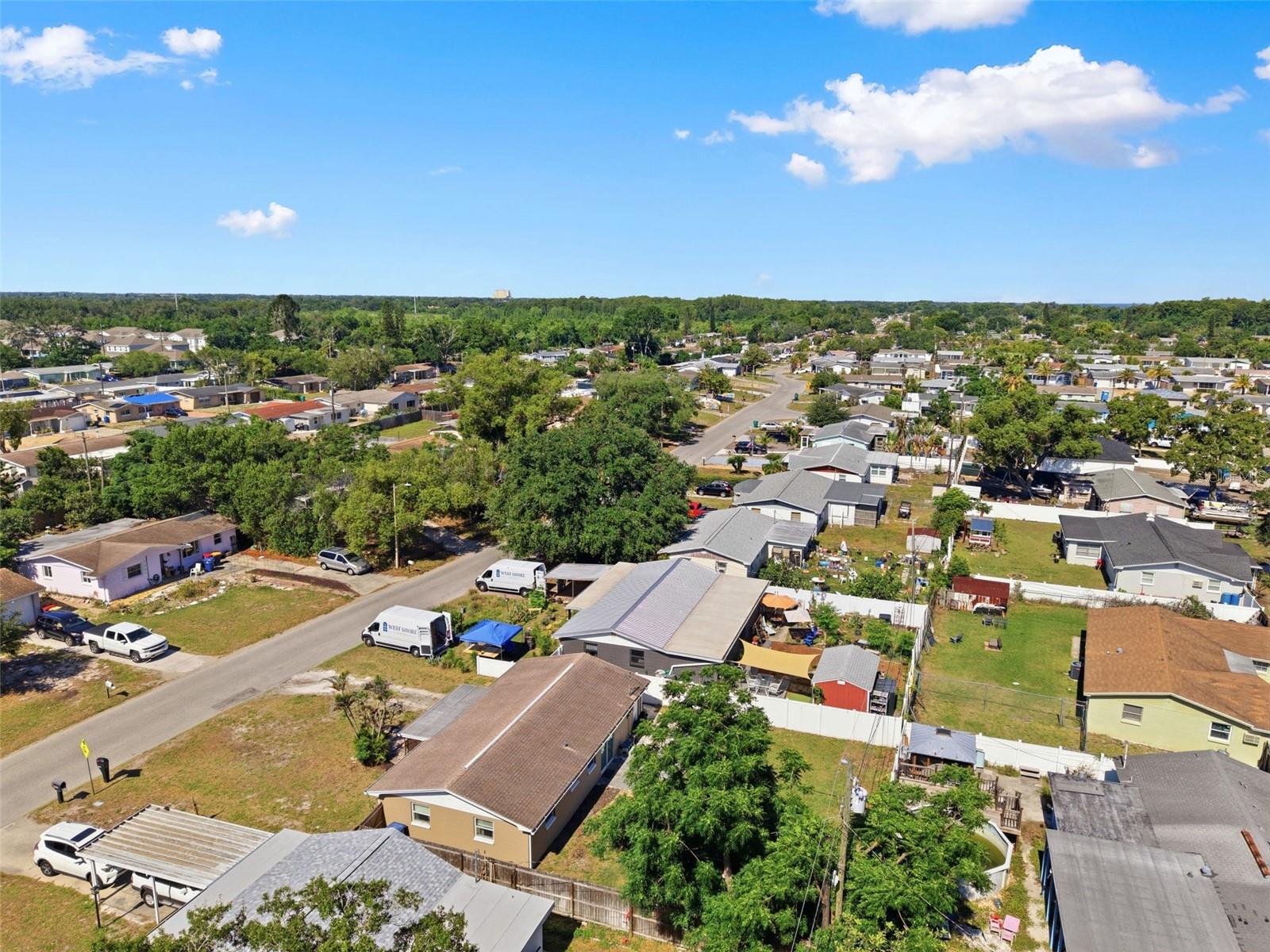 4327 BEACON SQUARE DR — photo 42