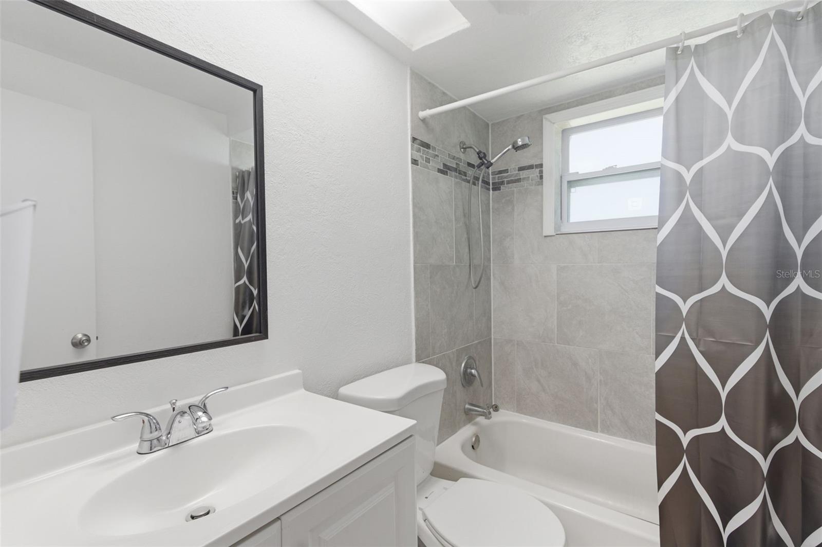 4327 BEACON SQUARE DR — photo 21
