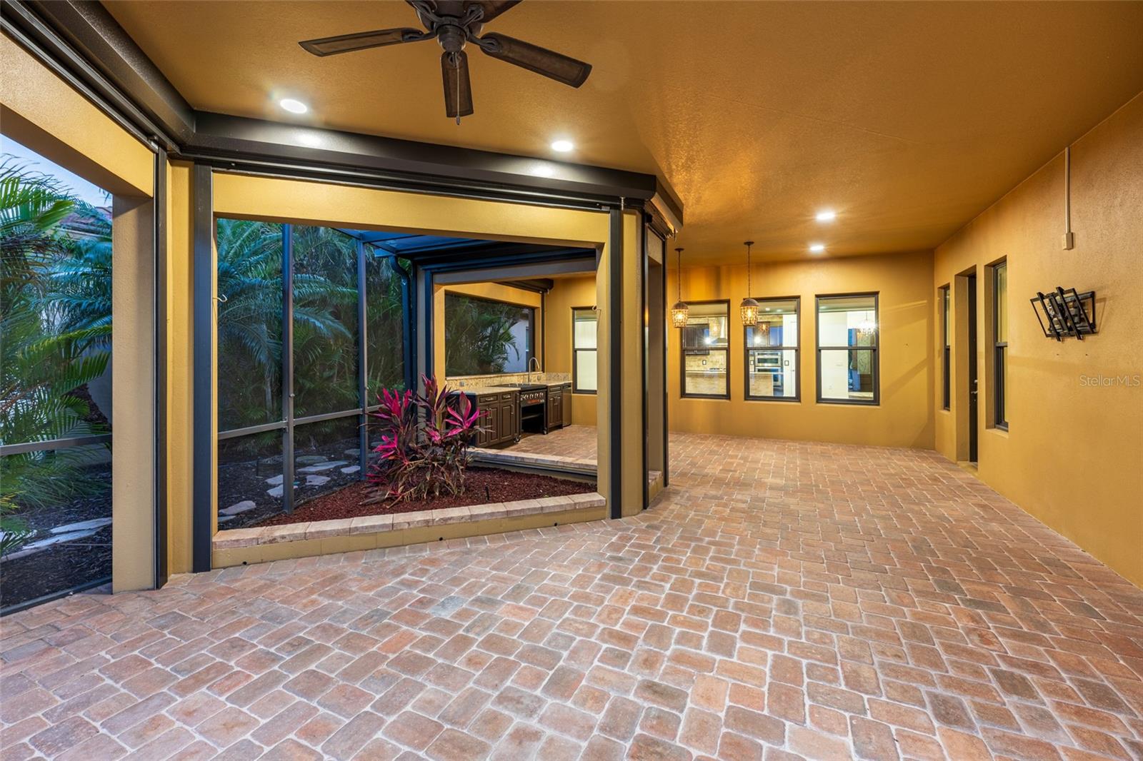 4703 TOBERMORY WAY — photo 36