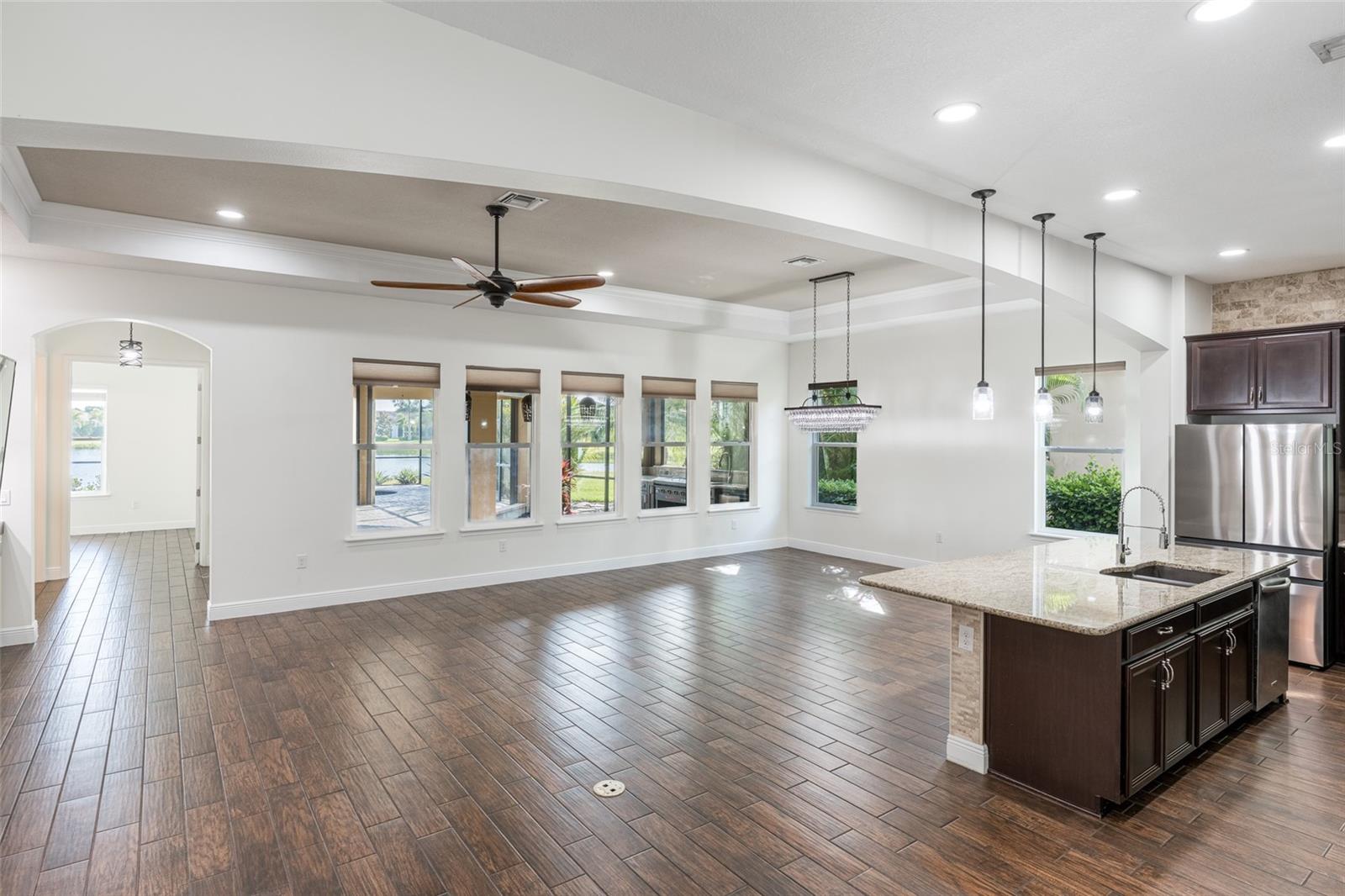 4703 TOBERMORY WAY — photo 10
