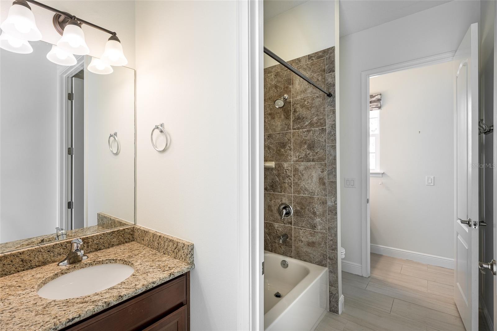 4703 TOBERMORY WAY — photo 31