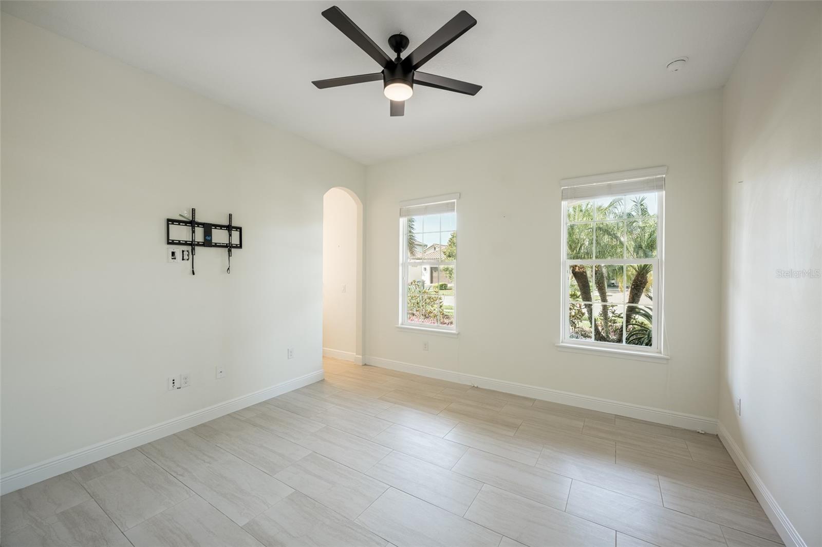 4703 TOBERMORY WAY — photo 33
